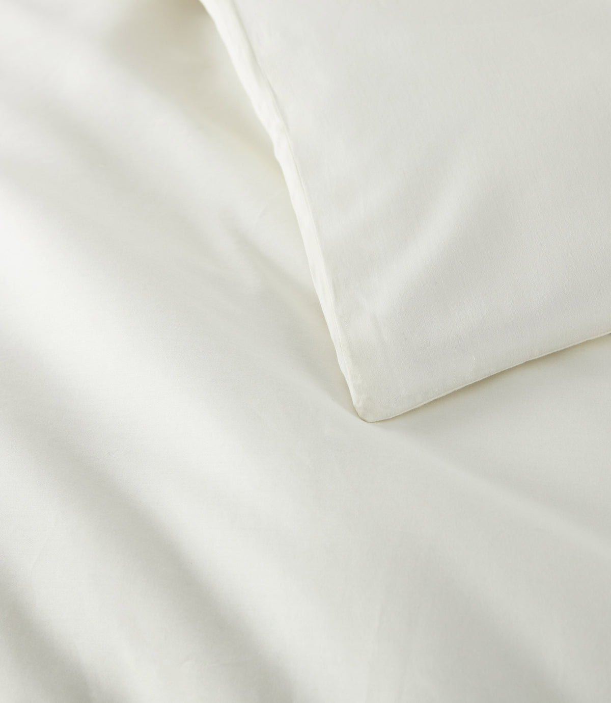 Clara Sateen Duvet Set | 100% Long-Staple Cotton | Peacock Alley for Casa Marella
