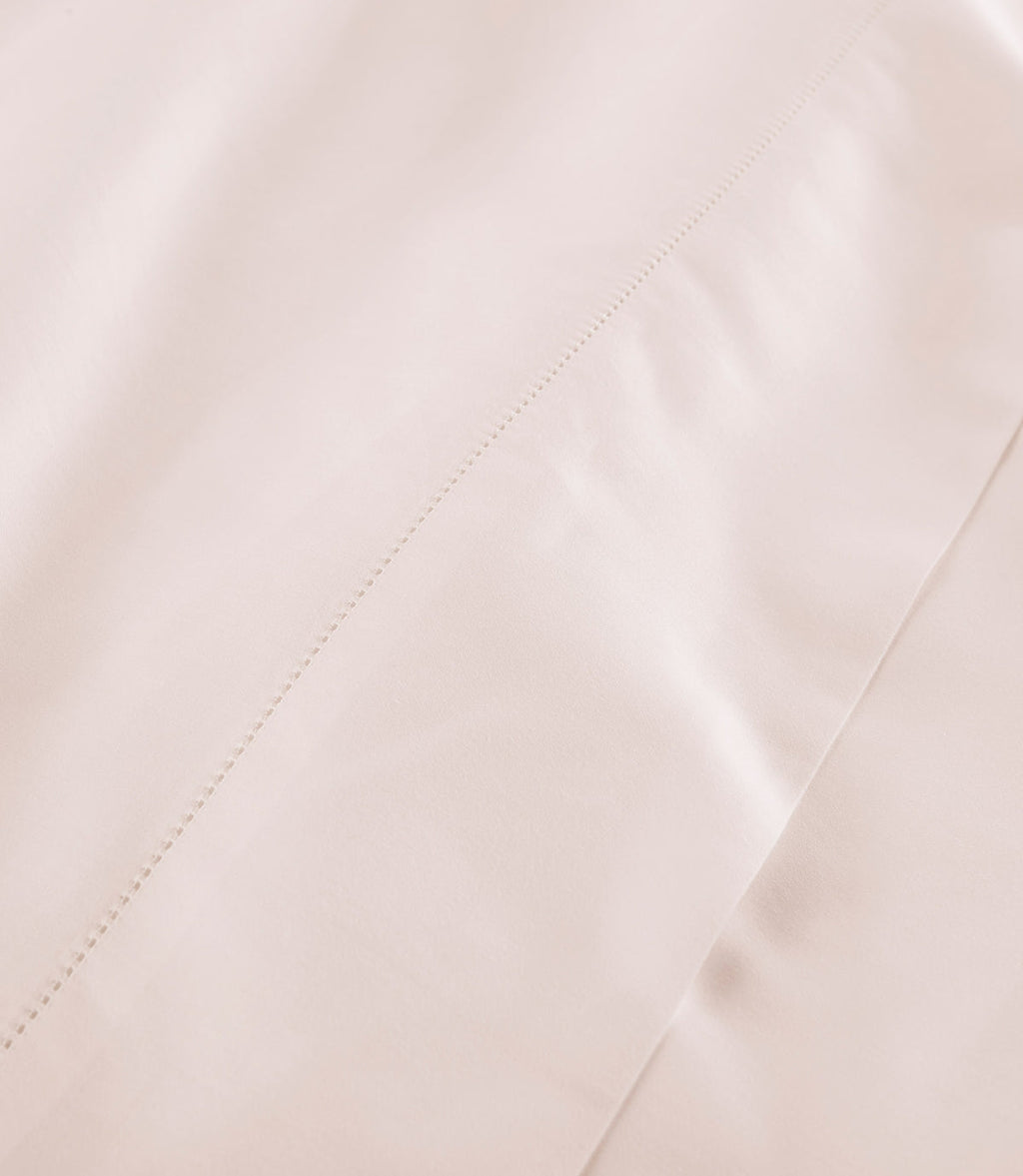 Clara Sateen Sheet Set | 100% Long-Staple Cotton | Peacock Alley for Casa Marella