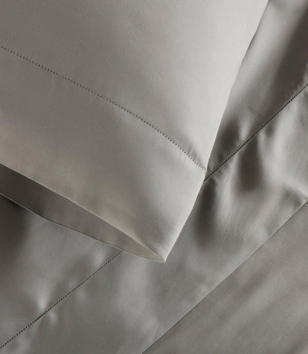 Clara Sateen Sheet Set | 100% Long-Staple Cotton | Peacock Alley for Casa Marella