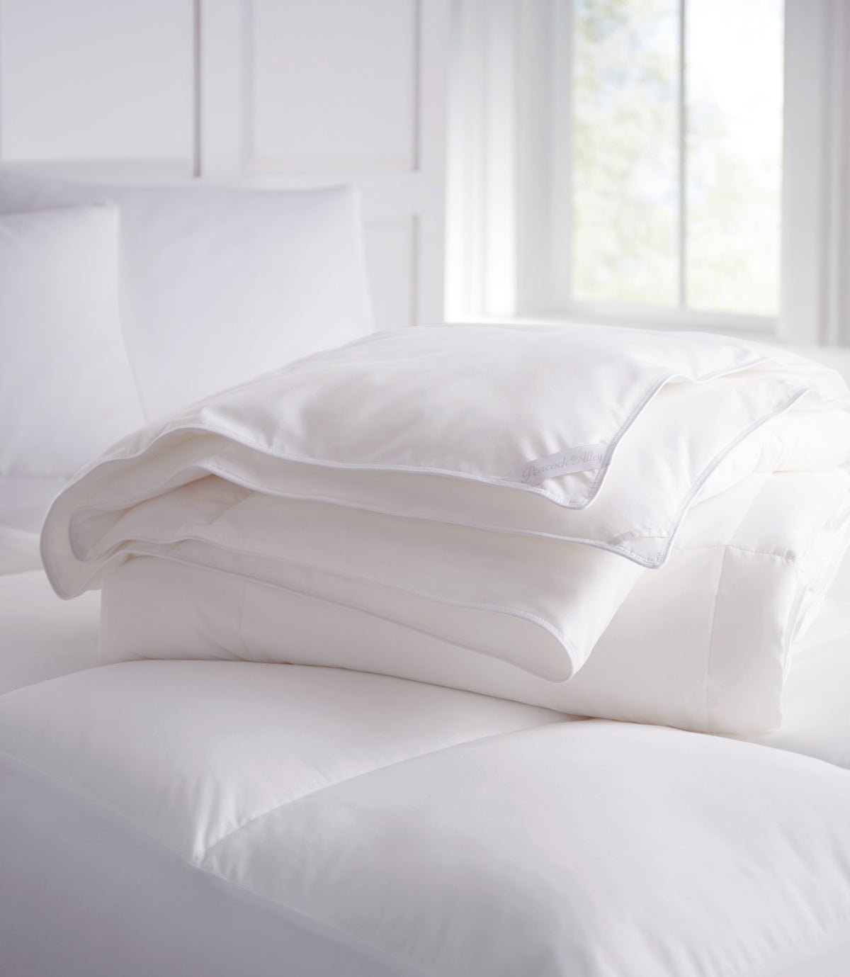 Down Alternative Duvet Insert | Hypoallergenic | Peacock Alley for Casa Marella