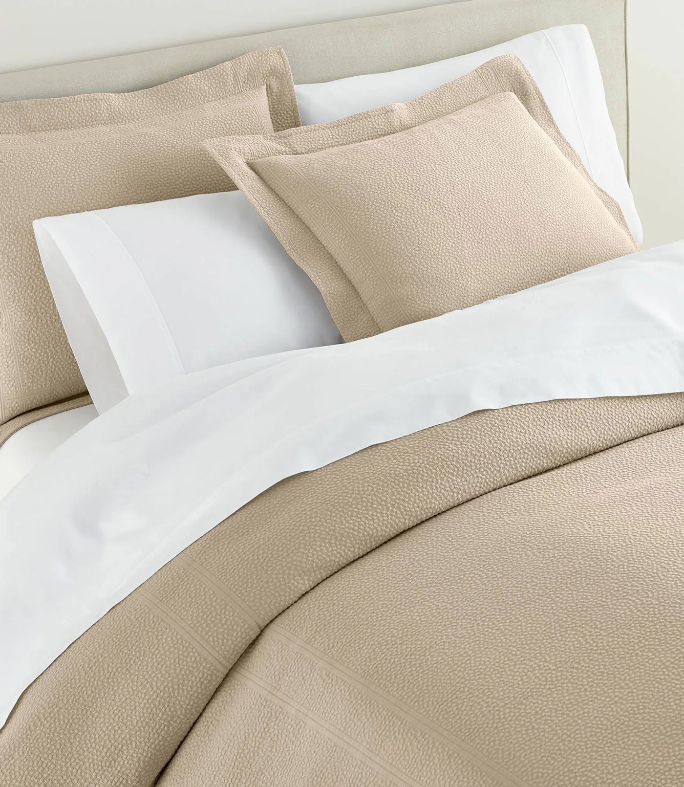 Montauk Matelassé Sham lifestyle alt view in Linen – woven in Portugal – Peacock Alley