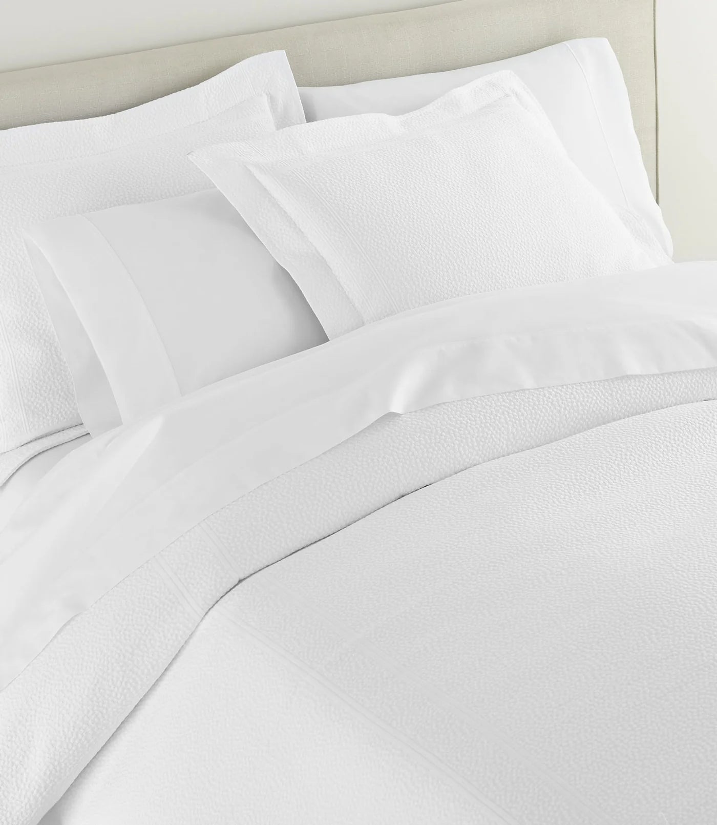 Montauk Matelassé Sham lifestyle alt view in White – 100% long-staple cotton – Peacock Alley