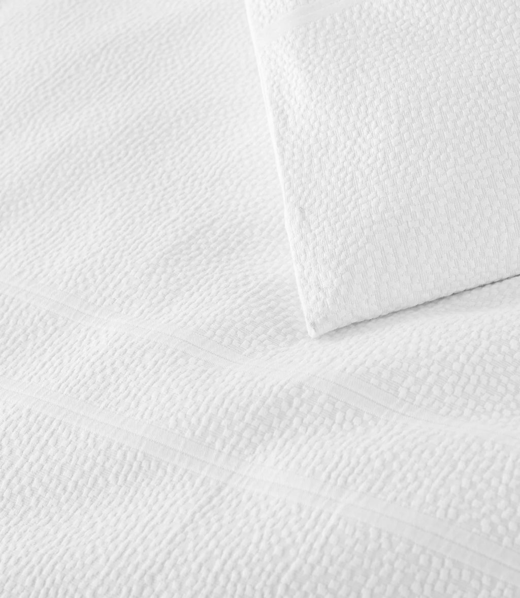 Montauk Matelassé Duvet Cover in Pearl – made in Portugal – Peacock Alley